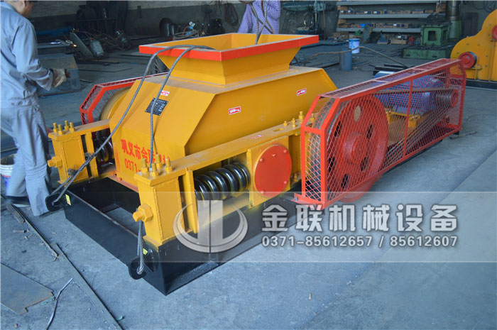 齒式破碎機是怎樣調整排料口大小的，型號有哪些？