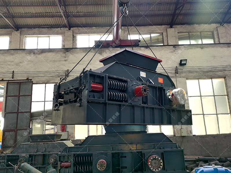 了解設備配置的技術參數，了解設備配置的技術參數，并根據對輥破碎機用戶的生產要求和物料硬度，合理構建對輥破碎機的設備規格