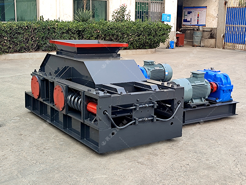 2PG800x600對輥破碎機(jī)發(fā)貨圖片_發(fā)往貴州貴陽_破碎鵝卵石