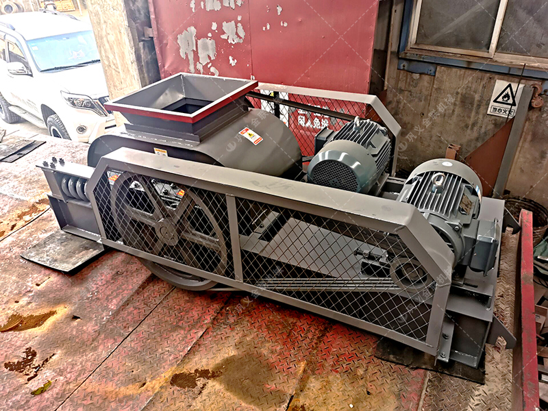 2臺2PGC雙齒輥破碎機發貨圖片_發往新疆哈密_破碎原煤