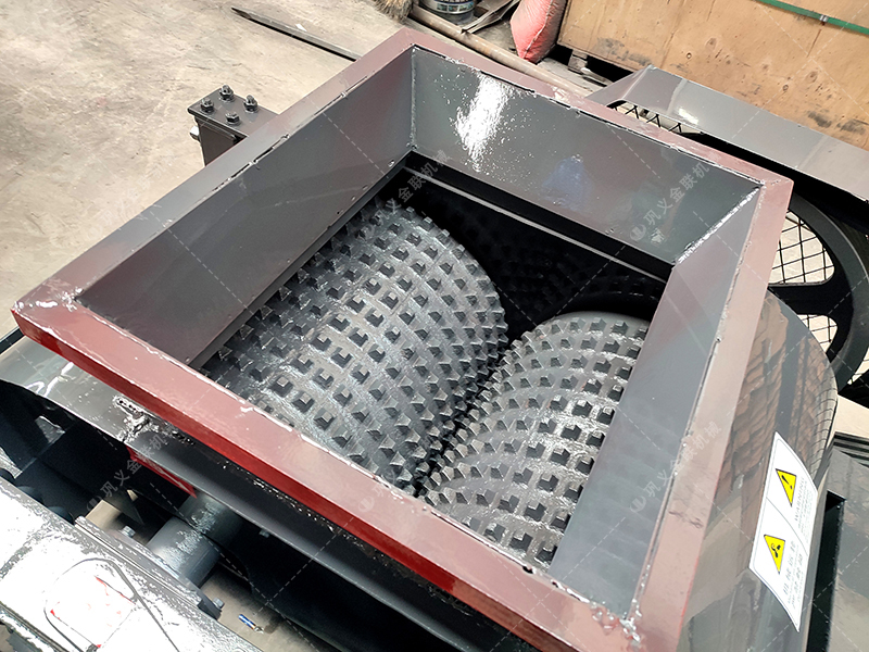 選煤廠為何鐘情雙齒輥破碎機(jī)？操作時(shí)要注意啥？