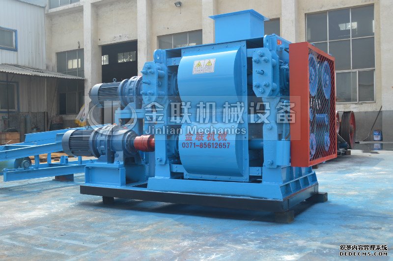 四齒輥煤炭破碎機2