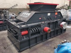 河南風化砂制砂機多少錢一臺，哪個廠家服務好？