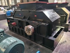 小型雙輥制砂機(jī)的時(shí)產(chǎn)量是多少，哪個(gè)廠家好？